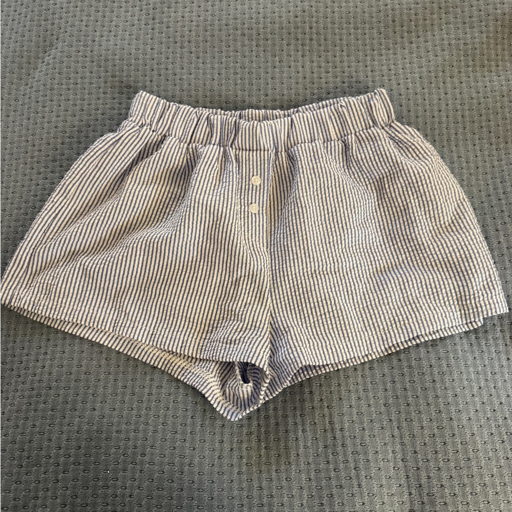 Women’s Striped Blue and White Elastic-Waist Shorts- Size Medium